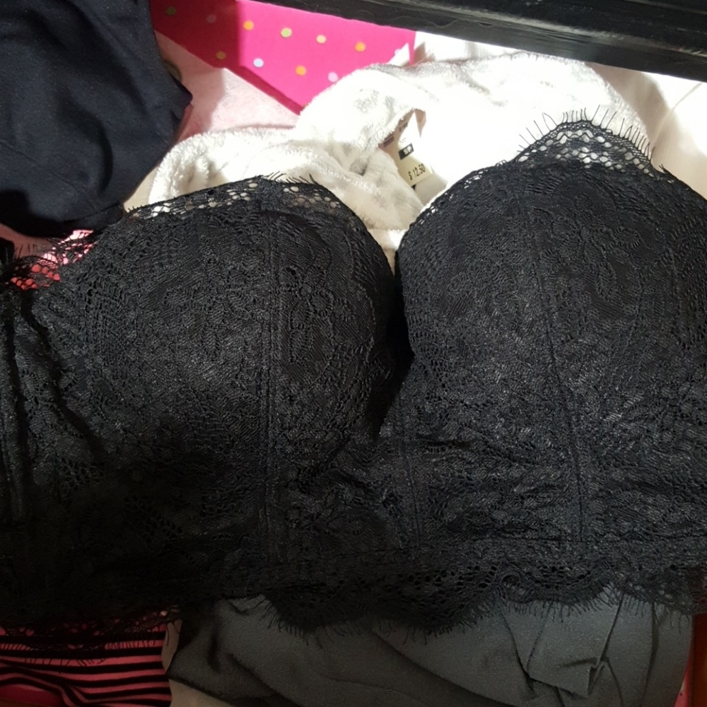 Pink strapless bra - Picture 2 of 5